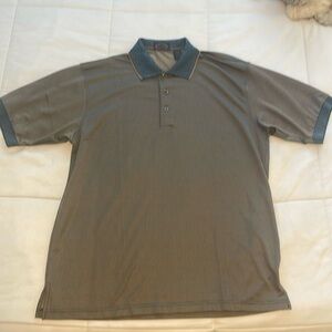 La Veen tan and blue golf polo in polyester. Men's XL. Like new condition. Sharp